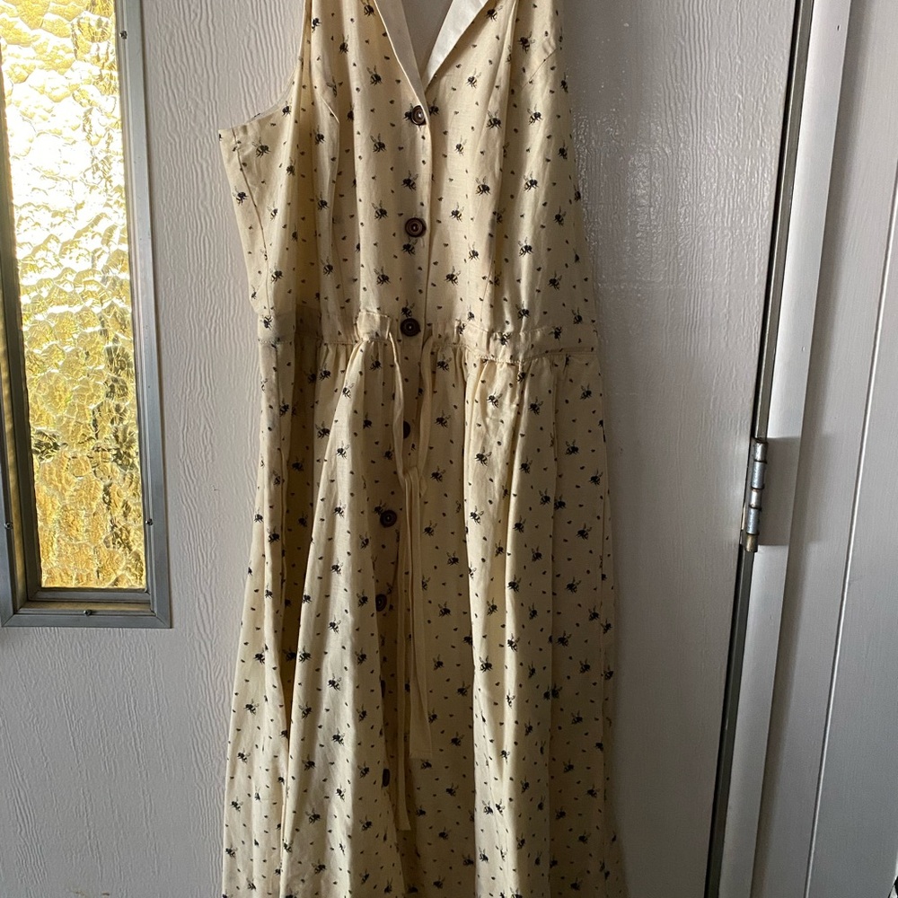 Bumble Bee Maeve cream dress